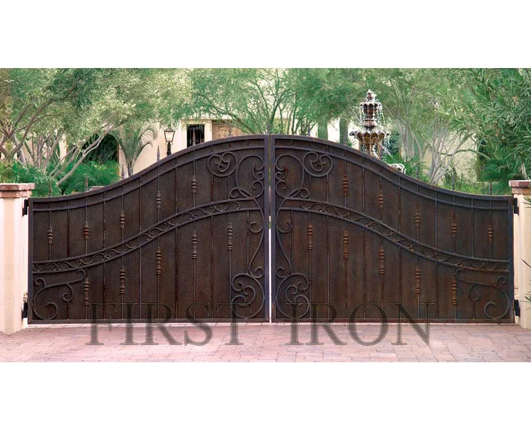 Черные лазерные резки кованые железные одиночные подъездные ворота автоматические с ручными боковыми воротами