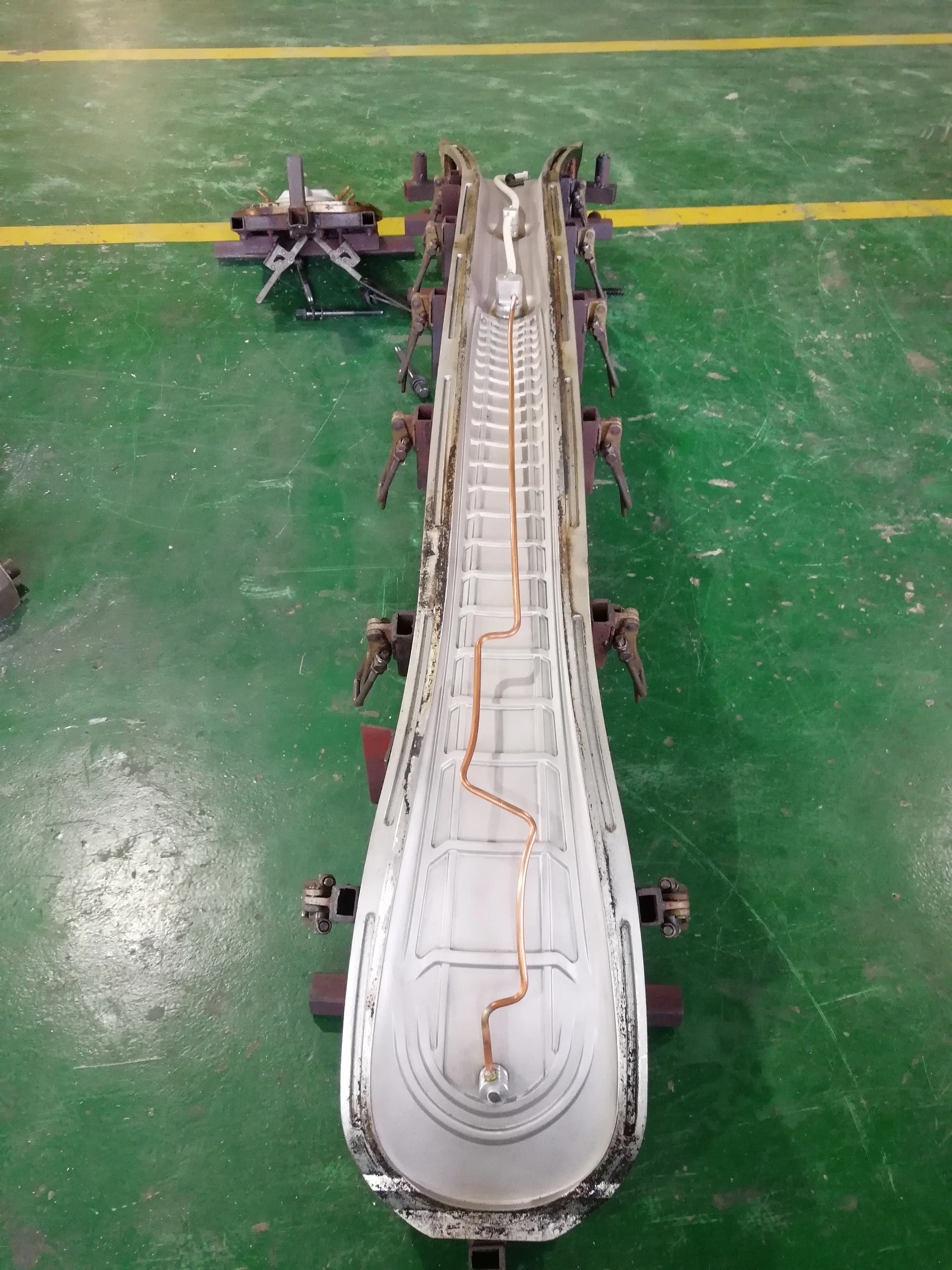 Rotational Moulding For Snake Solar Shower