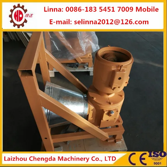 Tractor driven pellet mill pto with roller moving