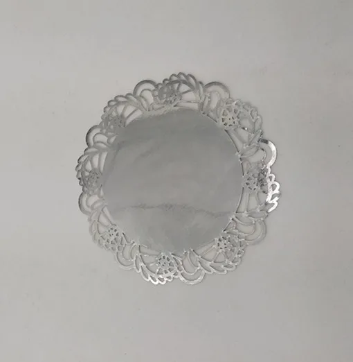 Free sample disposable paper products food grade decorative lace paper mats party colored cake doilies with lace
