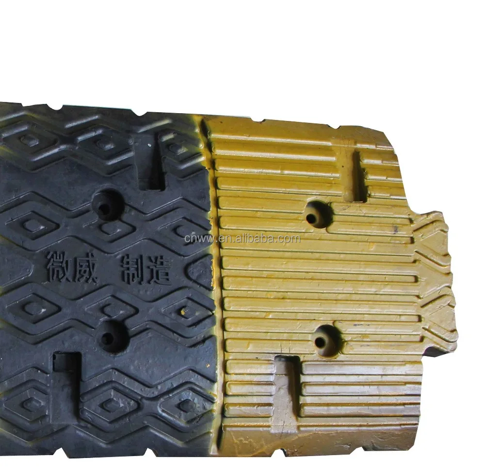 Low price traffic safety rubber speed bump  road block  sleeping policeman silent block