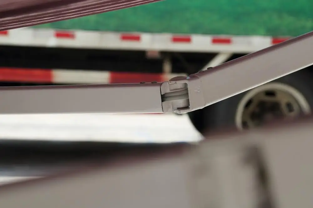 Sun Rain Protection Wholesale Price Retractable Store Awning