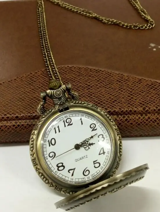 Antique Bronze Muslim Turkish Flag Design Moon Star Circle Quartz Pocket Watch Necklace Clock Pendant With Chain Men Women Gift