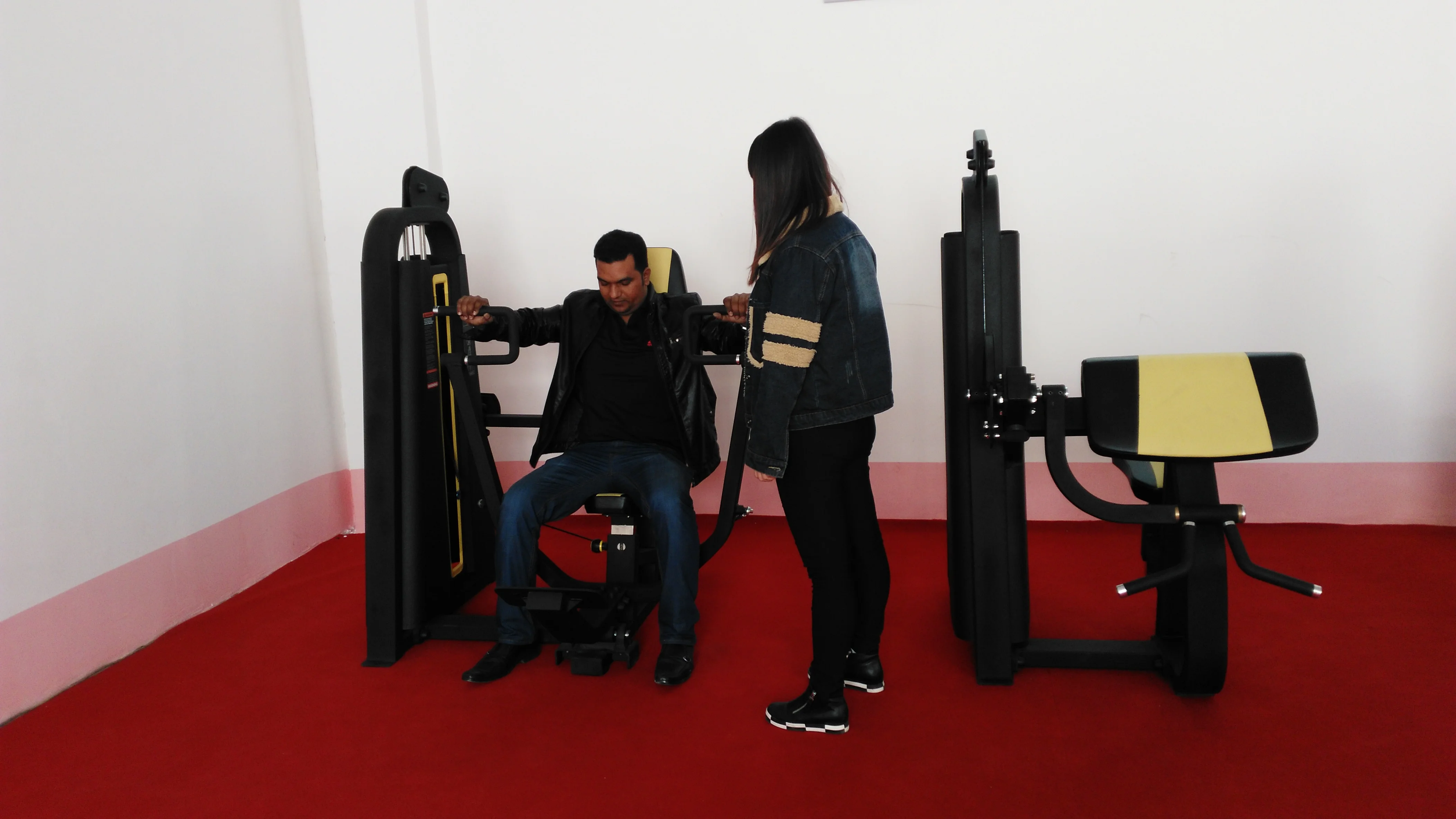 gym precor fitness machine leg extension leg curl