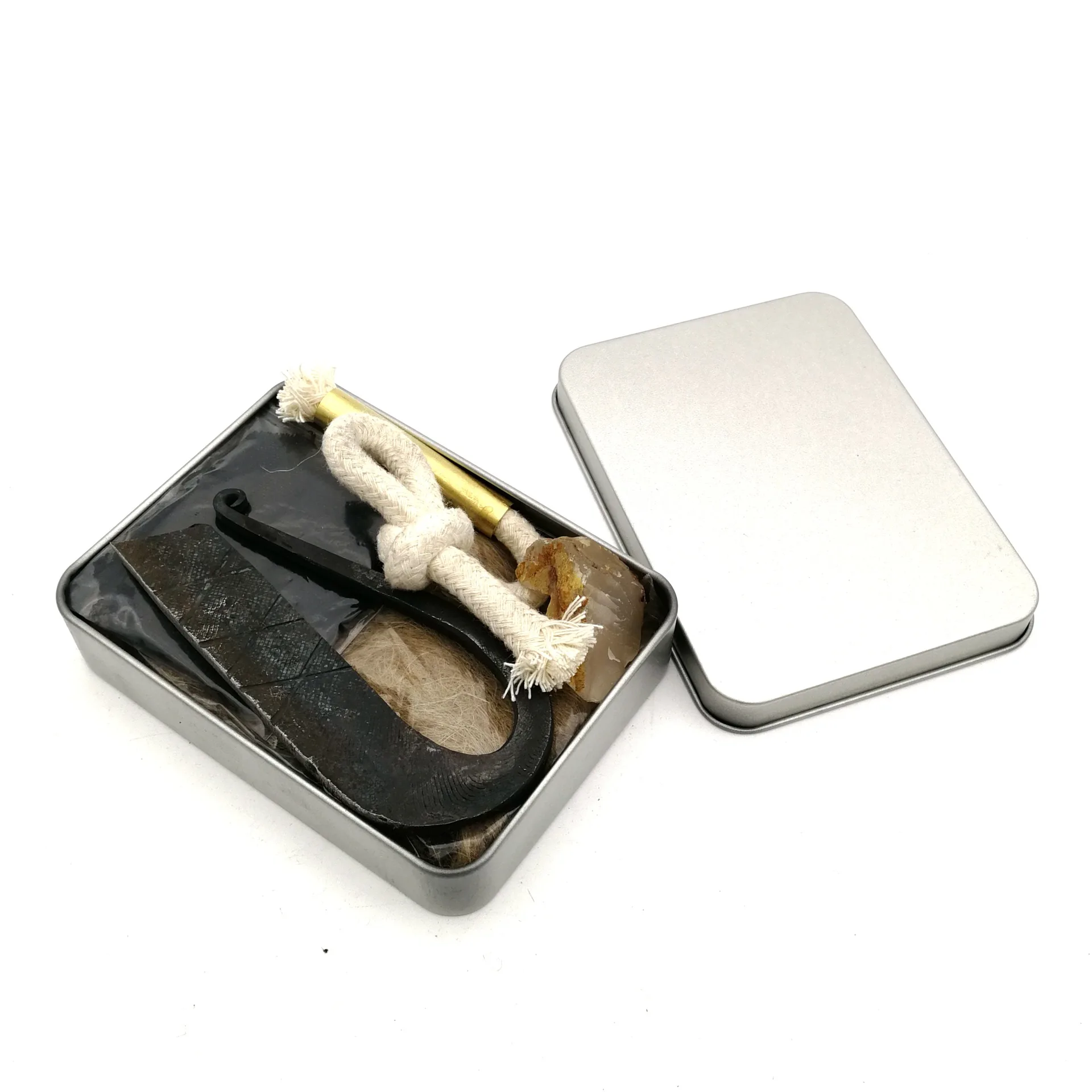 
Carbon Steel Fire Striker, English Flint Stone & Char Cloth Traditional Hand Forged Fire Starter 