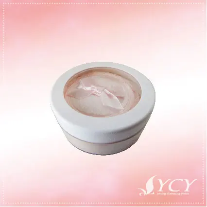 леди косметики шелковистой текстурой пороха с слоеного