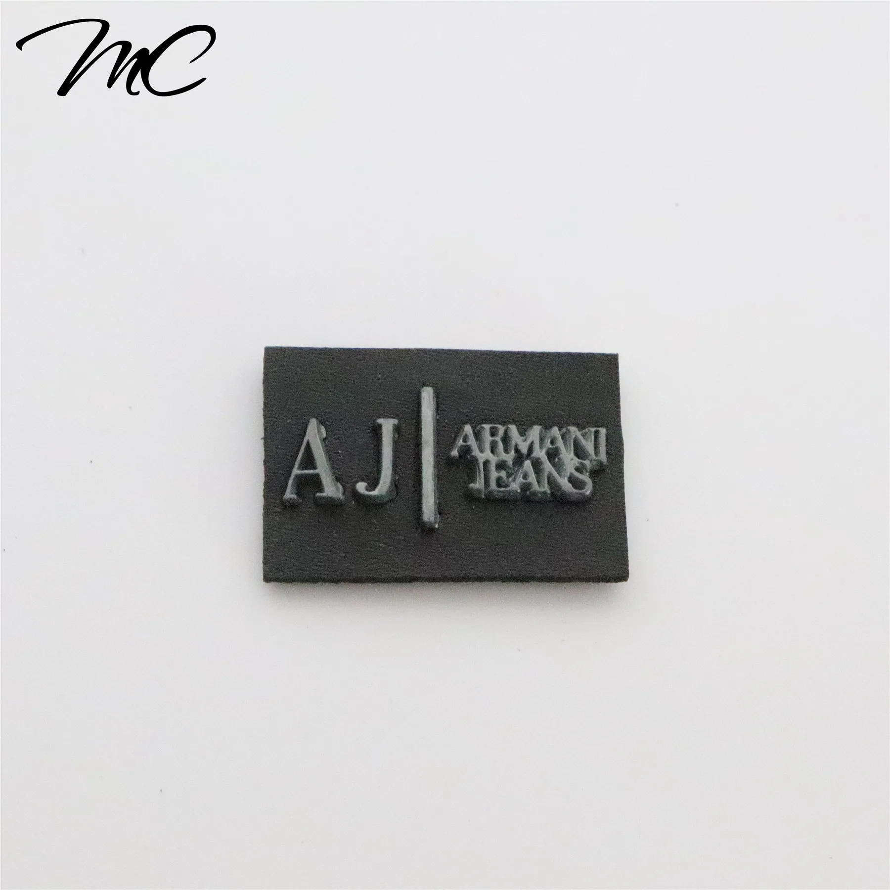 Washable Fabric Label Garment Custom Embossed Leather Jeans Label with Metal Logo for Garment