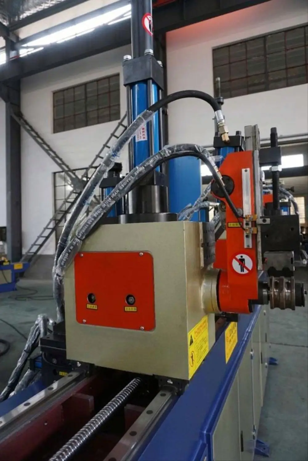 SW38CNC широко используемые гибочные машины для труб из нержавеющей стали с u-образным болтом и двойной