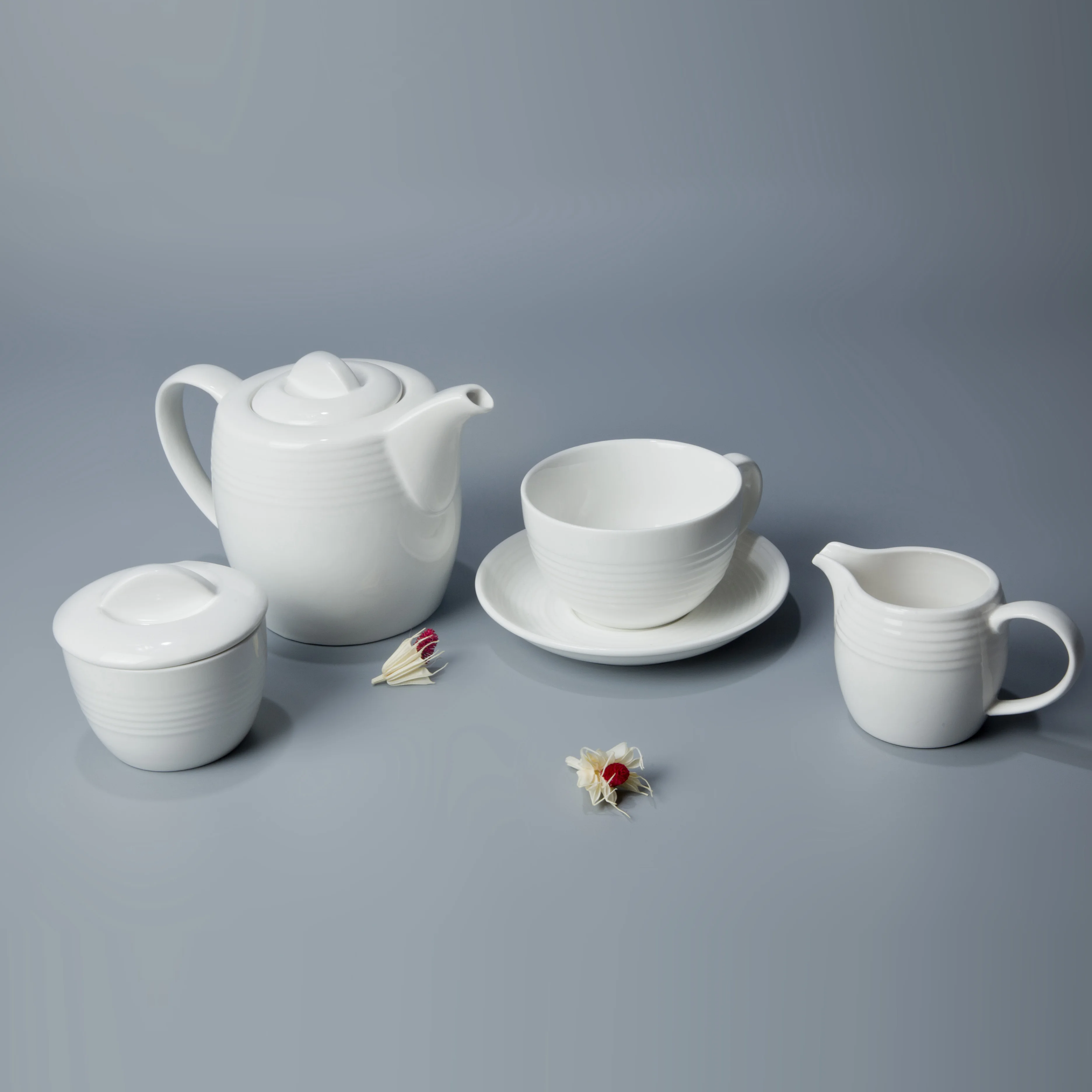 Tableware ceramic coffee cup saucer manufacturer porcelain cup for coffee nice design hotel wedding coffee set porcelain