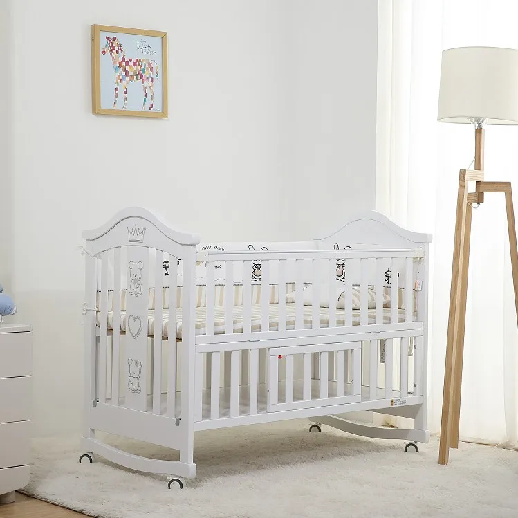 4-in-1 Luxury White Pine Wooden Non Toxic Baby Crib Safe Painted Bedstand Wood Bassinet Single Cot
