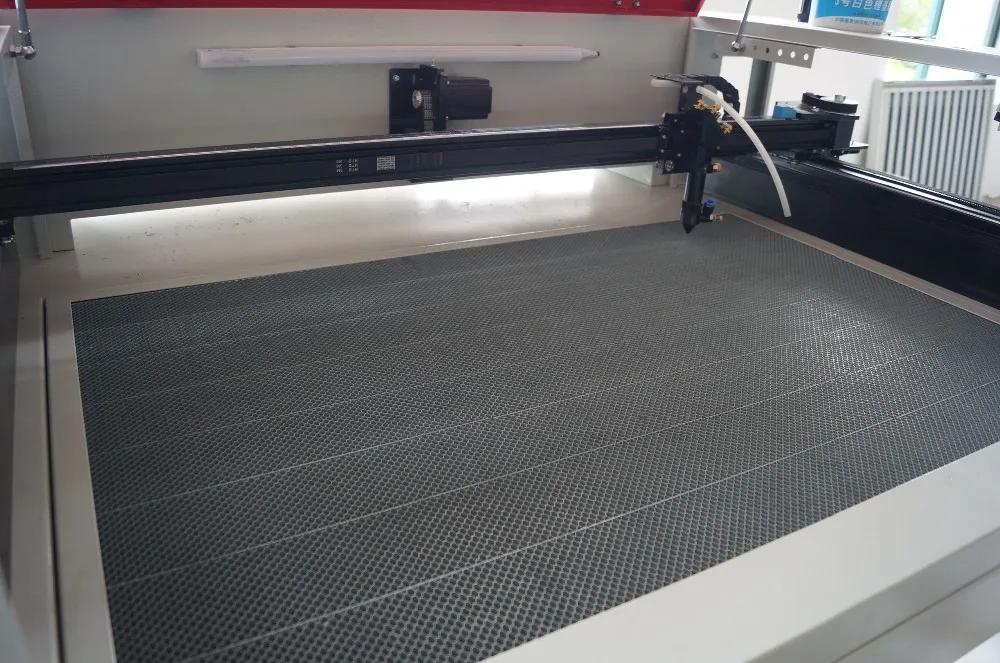 Co2 lazer cutting machine 1390 1300*900mm with all kinds of power watt