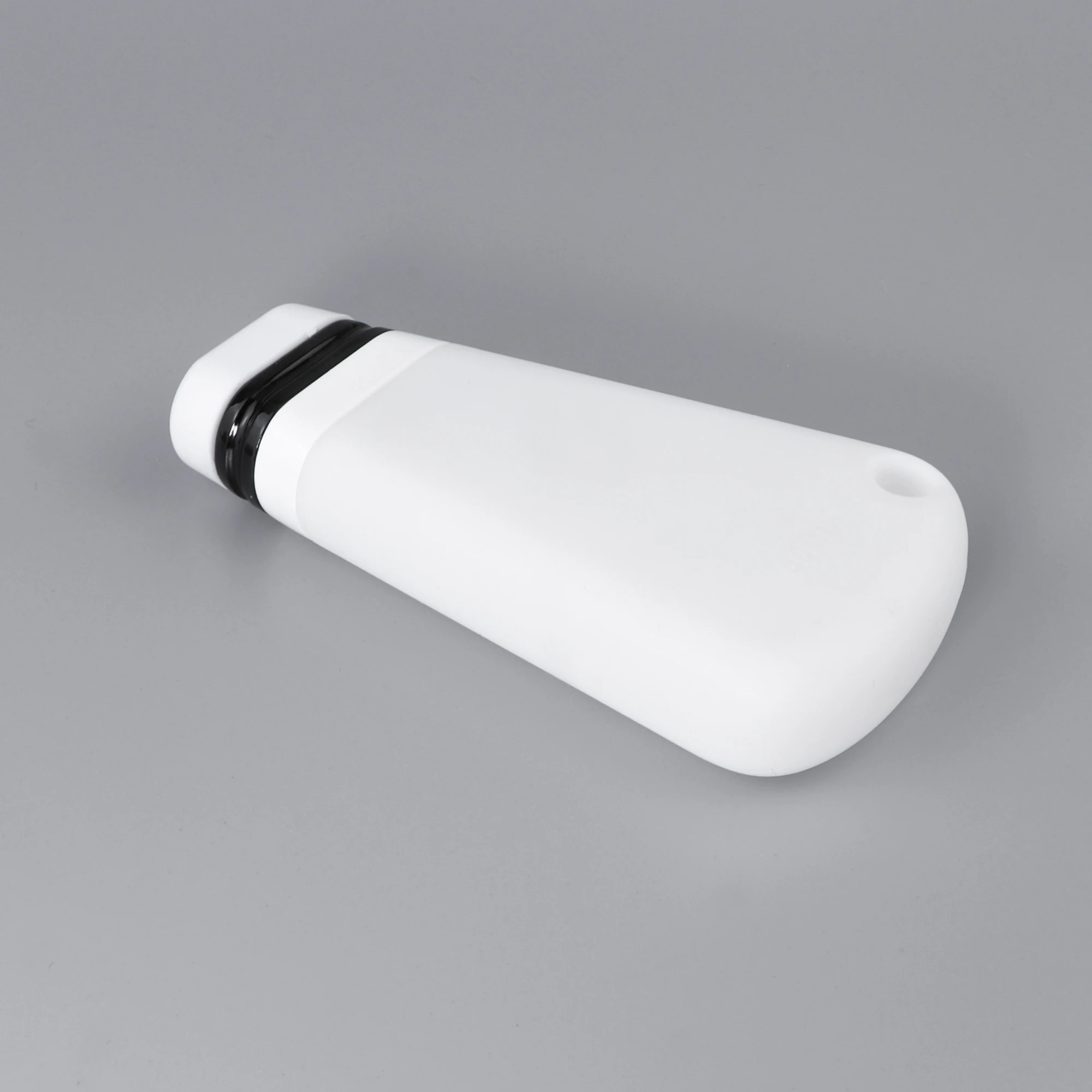 
Outdoor Carry On Empty Silicone Travel Bottles Set Container Storage Bag Travel Graduation Gifts 