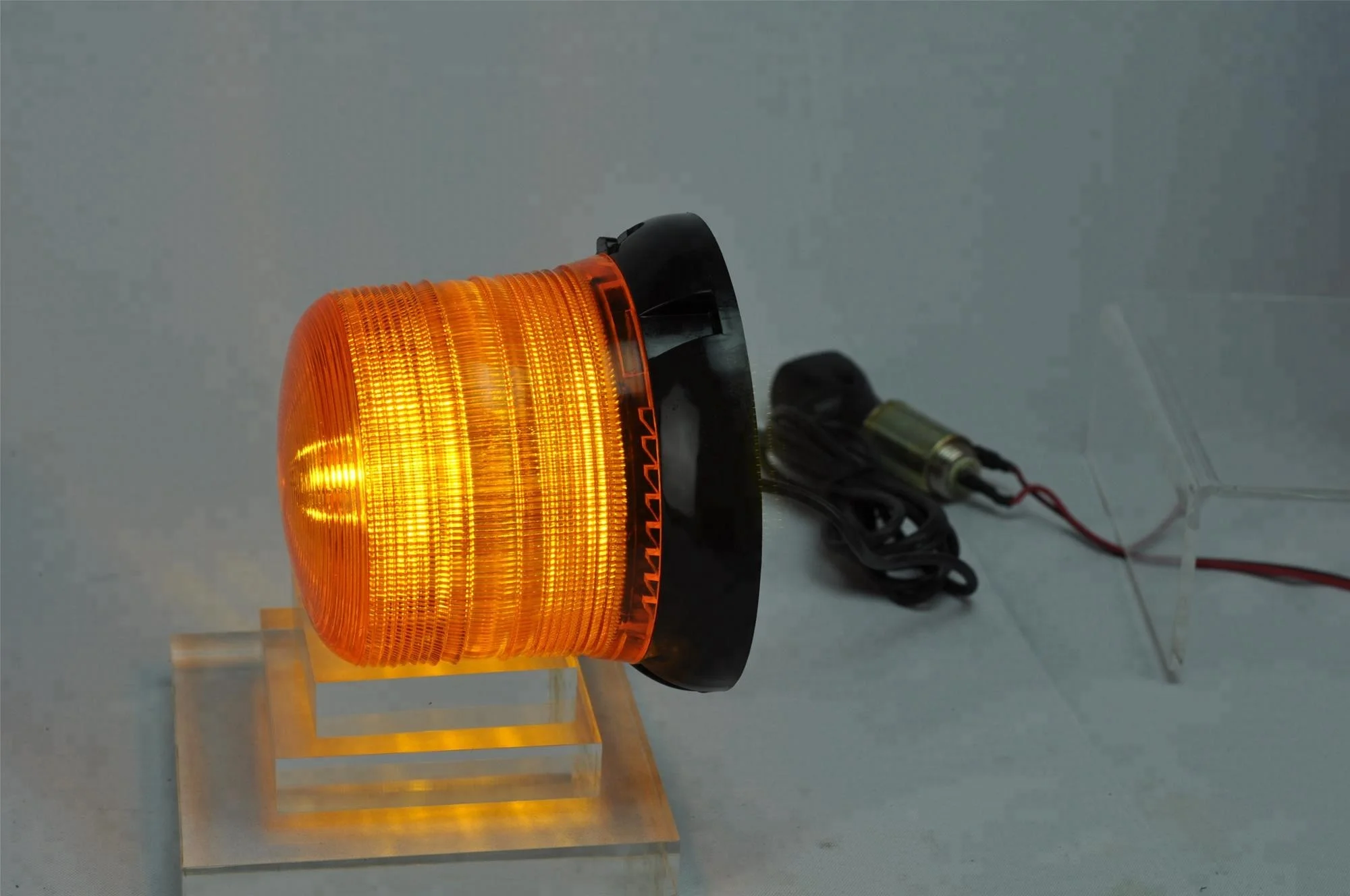 Magnetic mounting Ambulance LED warning light Rotating yellow Amber Beacon light TBD342