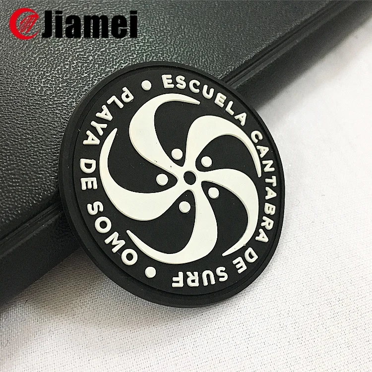 Custom Fashion Design Silicone RubberLabel for Clothing