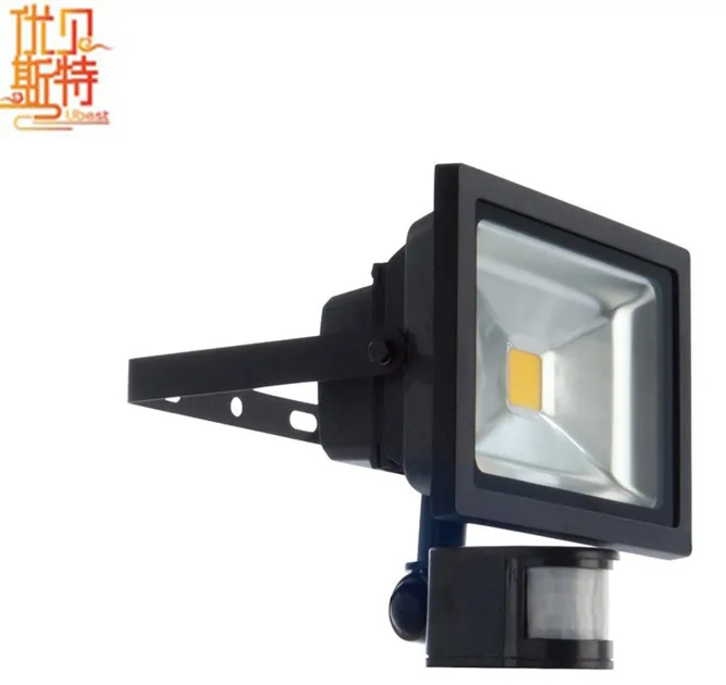 High power wholesale 10w 20w 30w 50w 100w led flood lighting 240v PIR passive Infrared sensor light energy with inductor