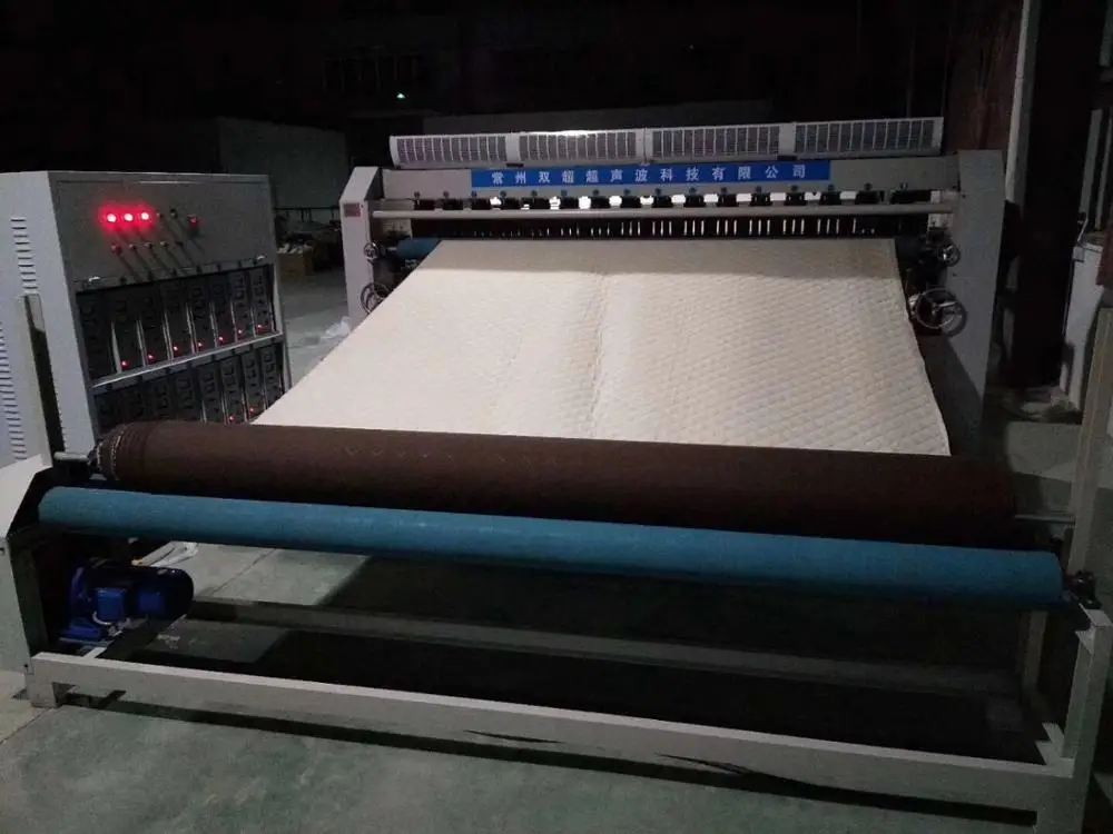 Ultrasonic quilting machine for dots line