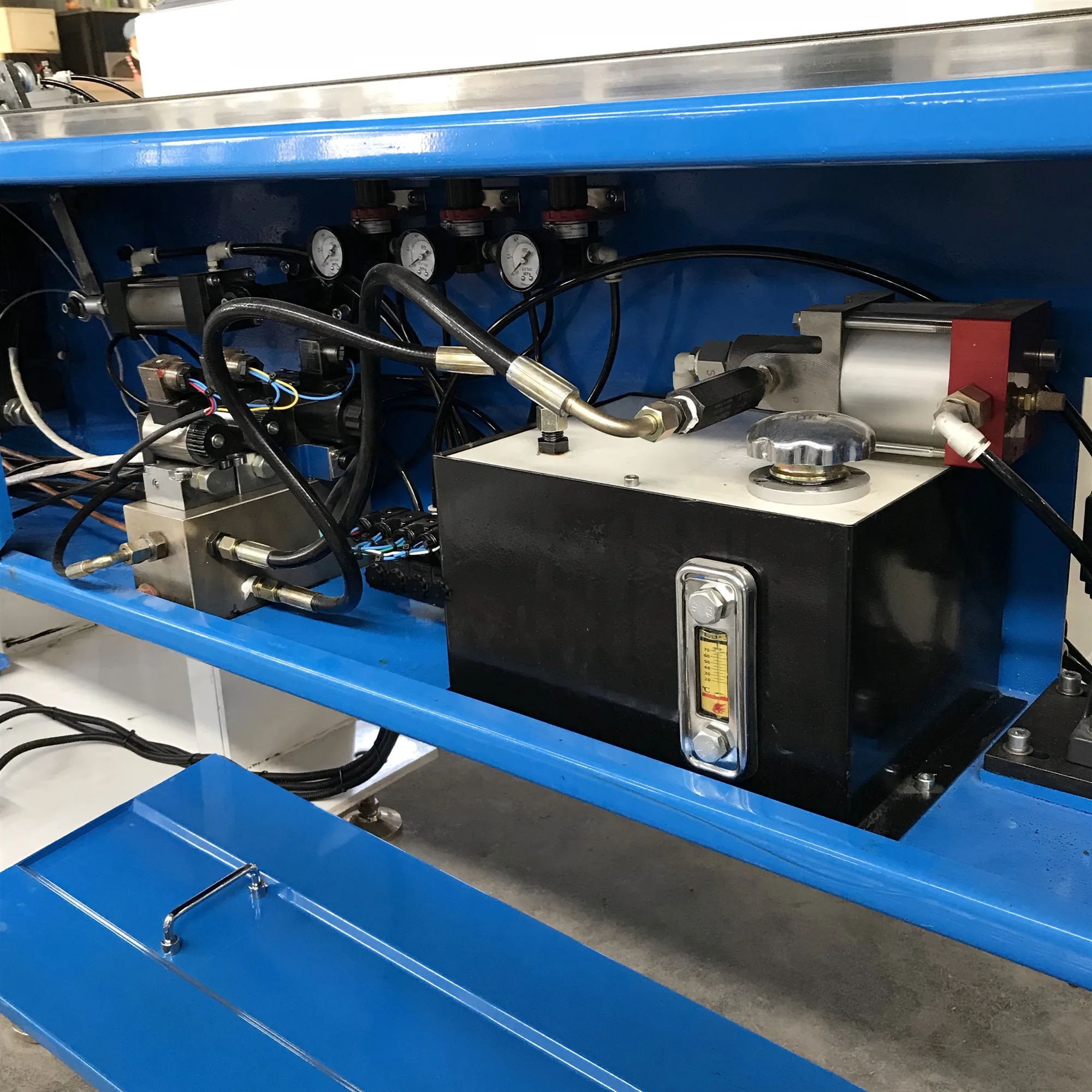 Insulating Glass Machine Manufacturer Butyl rubber Extruder For Making Double Glazing  Glass