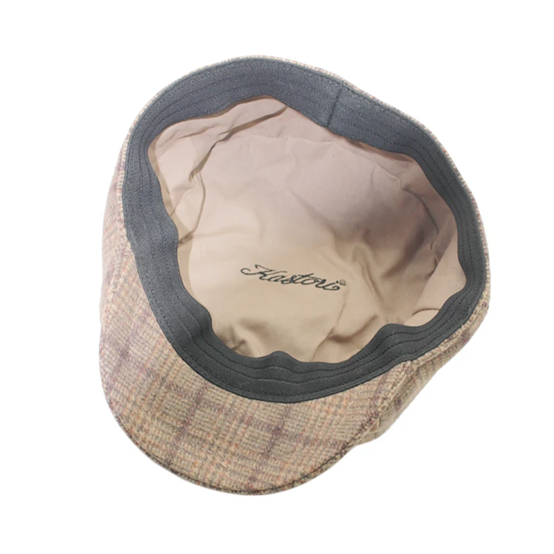 Уличная фабричная Женская однотонная шапочка без рисунка