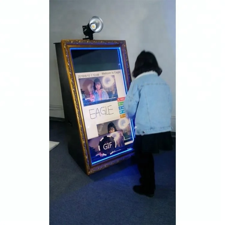 Social Photo Booth Touch Screen With Camera, Trade Show Mirror Photbooth Kiosk
