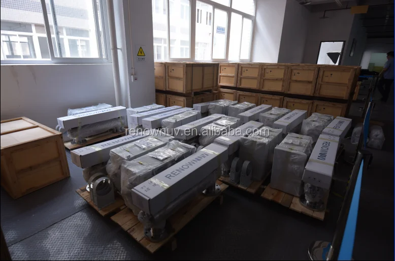 High quality UV water sterilizer system with automatic cleaning system