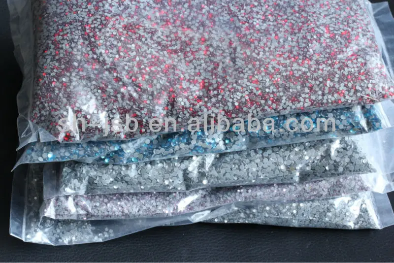 loose rhinestone