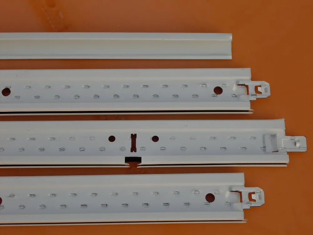 Main runner cross runner of ceiling T bar