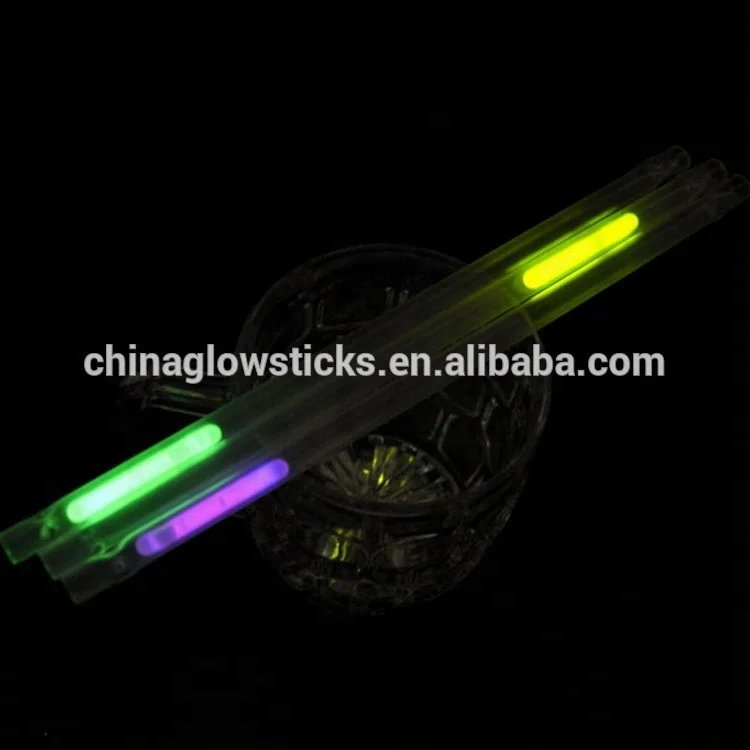 Соломинки для напитков, светящиеся в темноте