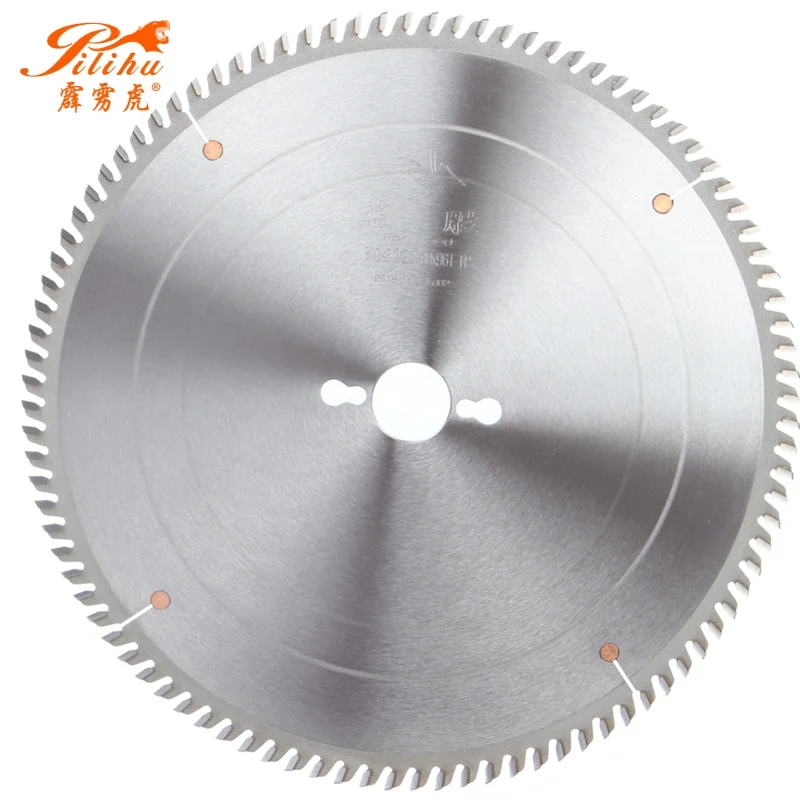 300mm MDF Carpentry Tools Saw Blade For Laminate Furniture
