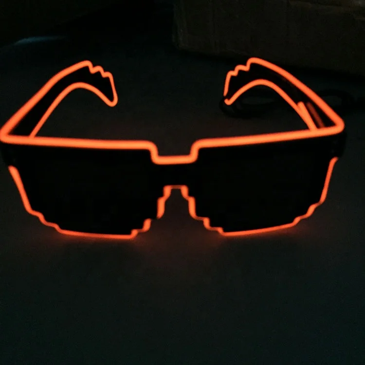 Cheap price light up flashing drinking glasses for party