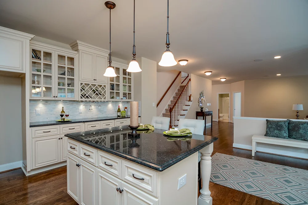 Factory Custom Make White Shaker Plywood Wooden Kitchen Cabinets for American Wholesaler