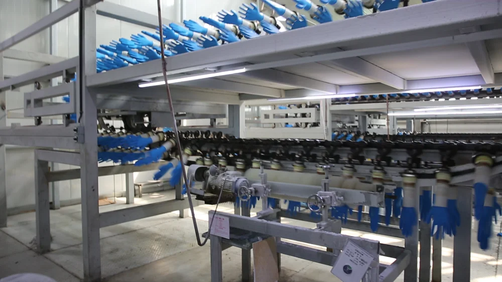 China nitrile latex surgical glove making manufacturing production line to make glove