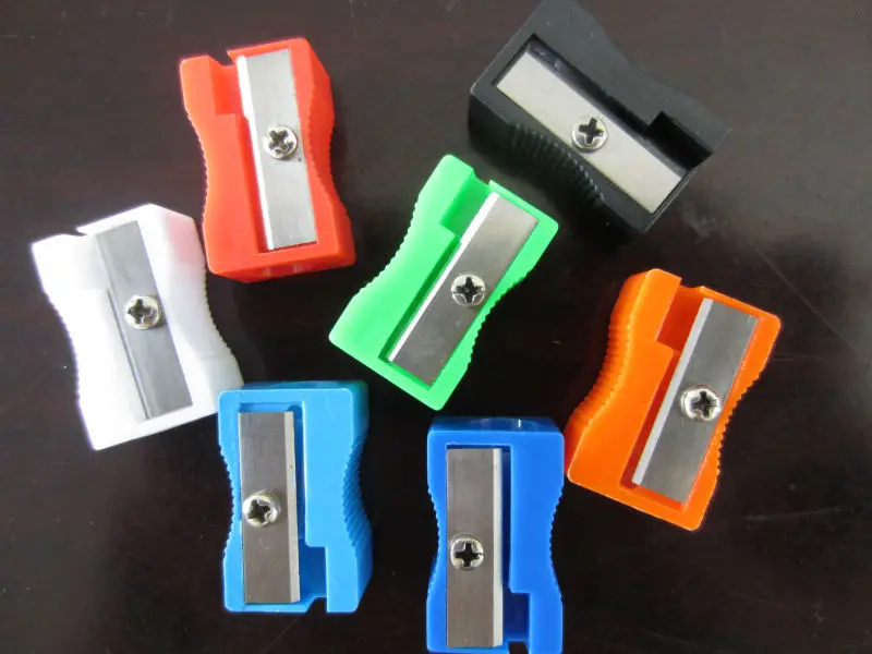 Пластиковая точилка для карандашей