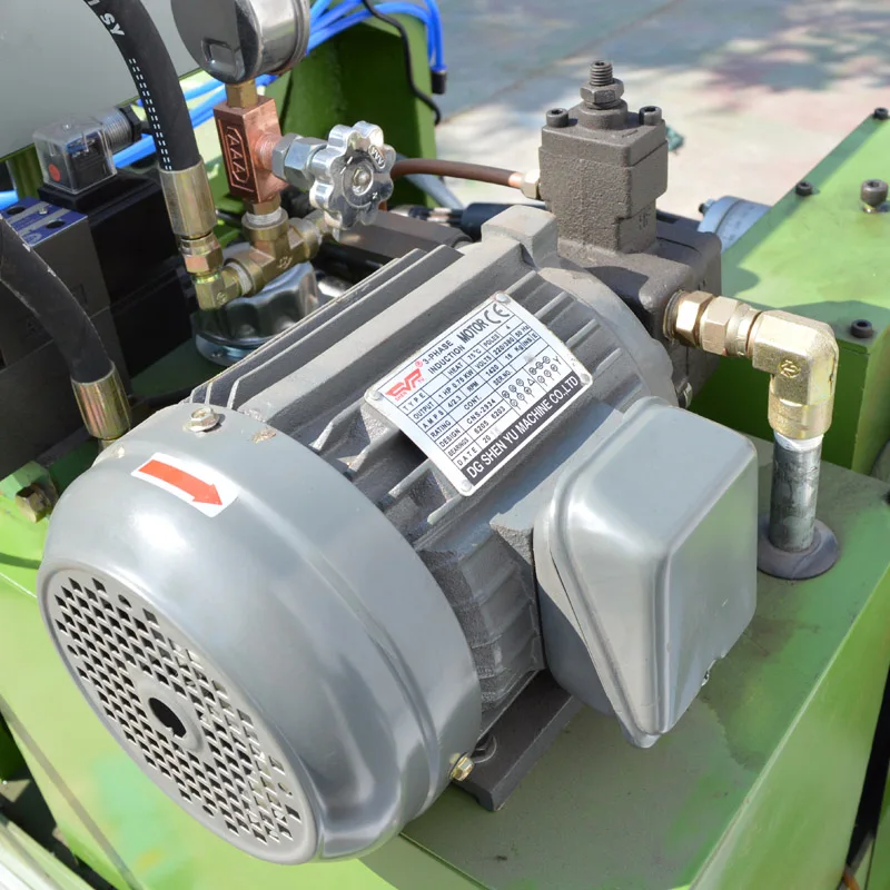 Full automatic tube knurlizing making machine sparking plug thread rolling machine in China