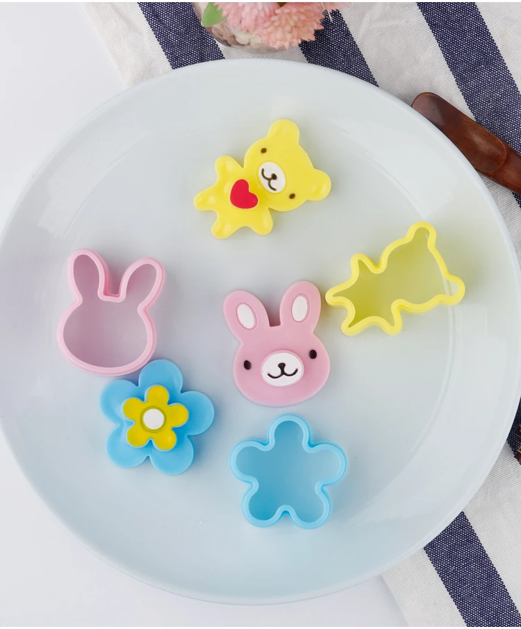 Mini Sandwich Cutters Shapes Set for Kids Plastic Bento Sandwich Cutters Molds