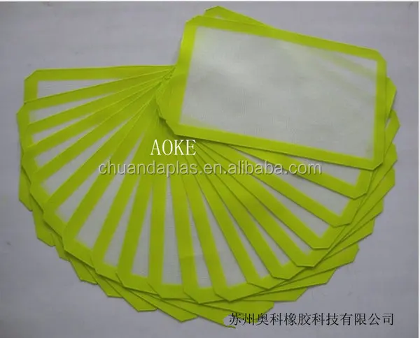 Best selling hot chinese products heat resistant fiberglass 07mm full size silicone baking mat 30 to 40