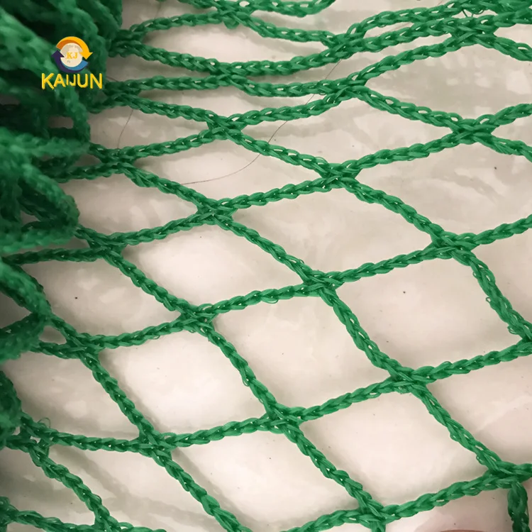 hot sale HDPE knotless sports netting /white soccer football net made in china