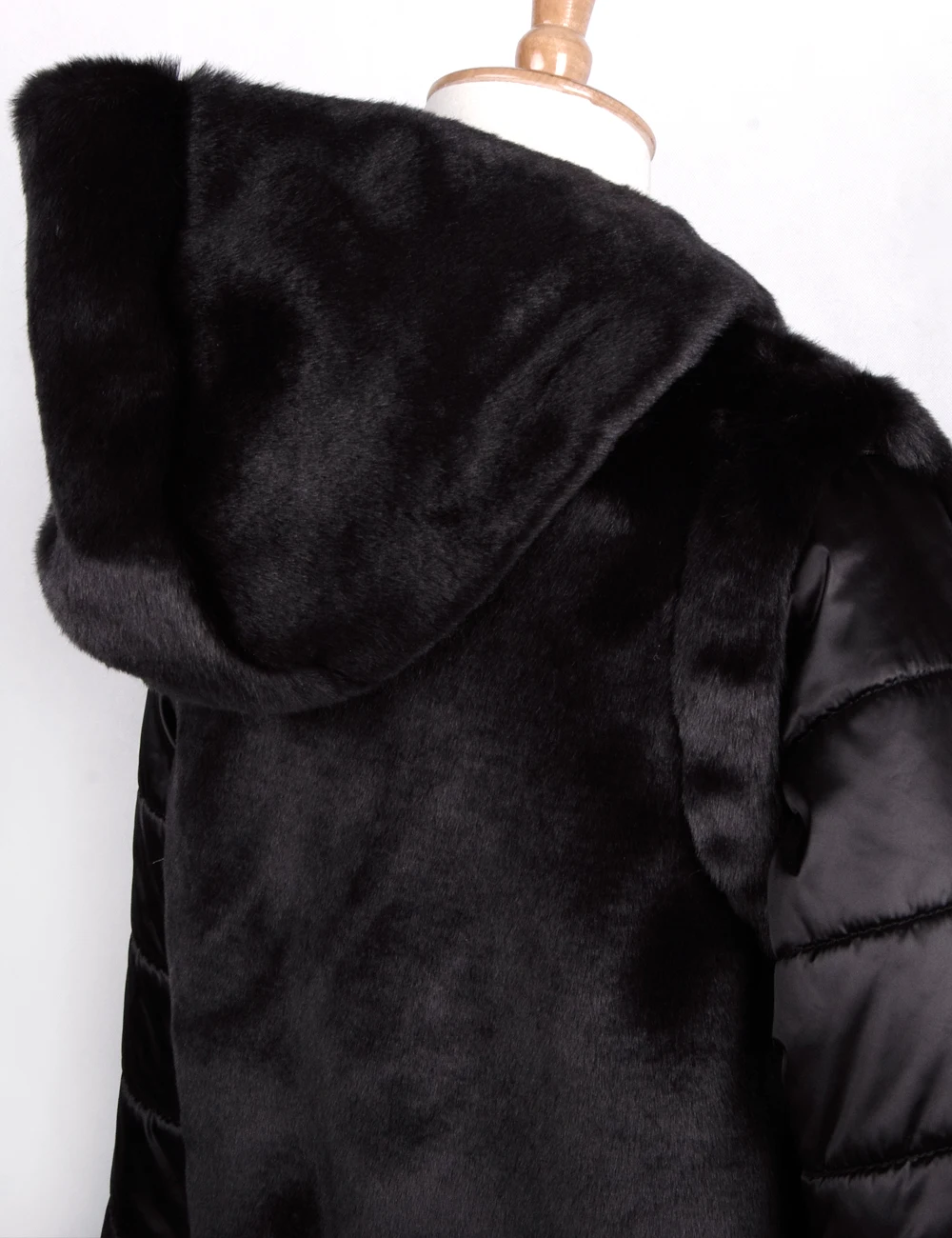 Черная куртка из искусственного меха, женские меховые куртки-бомберы с капюшоном, оптовая продажа