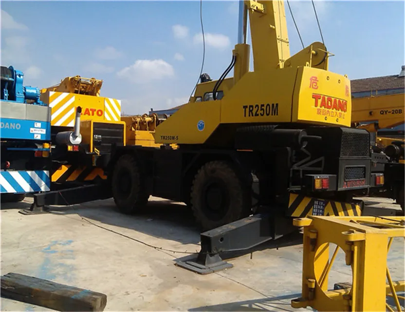 
Top quality Used Tadano 25 ton overhead crane ,low price TR250M rough terrain crane truck crane in china for sale 