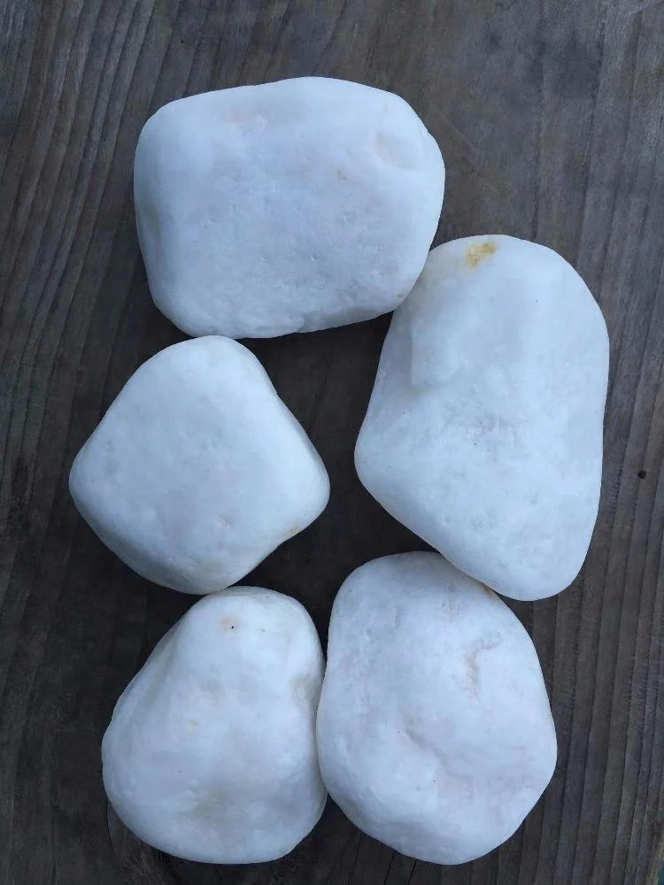 Landscaping polished machine made snow white pebbles stone for wholesale