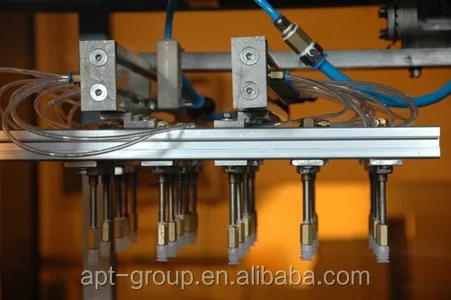 
In-Mold Cutting Thermoforming Machine with robot stacker (whatsapp/viber 0086-13736907307) 