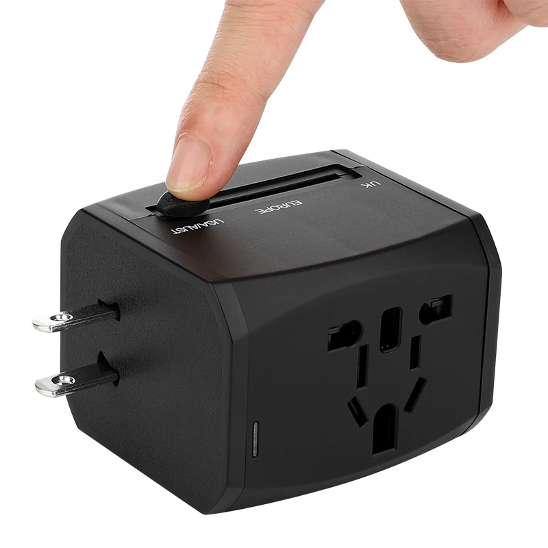 2022 hot sell  5v4000mA 3 usb wall charger universal ac socket travel adapter with BS8546 with CE FCC ROHS PSE certificates