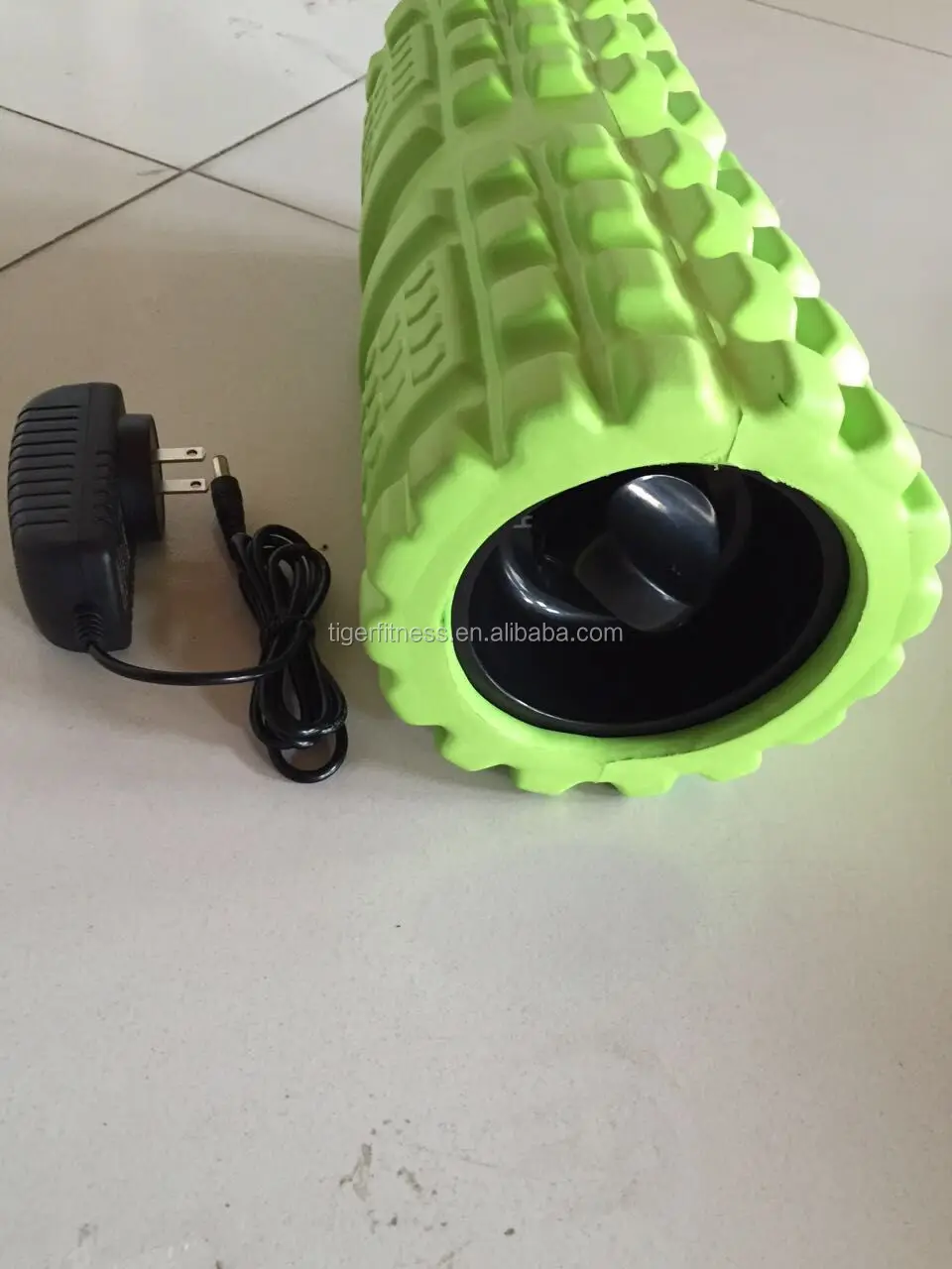 vibrating foam roller High Density EVA Hollow Fitness vibrating rollers Kit Massage