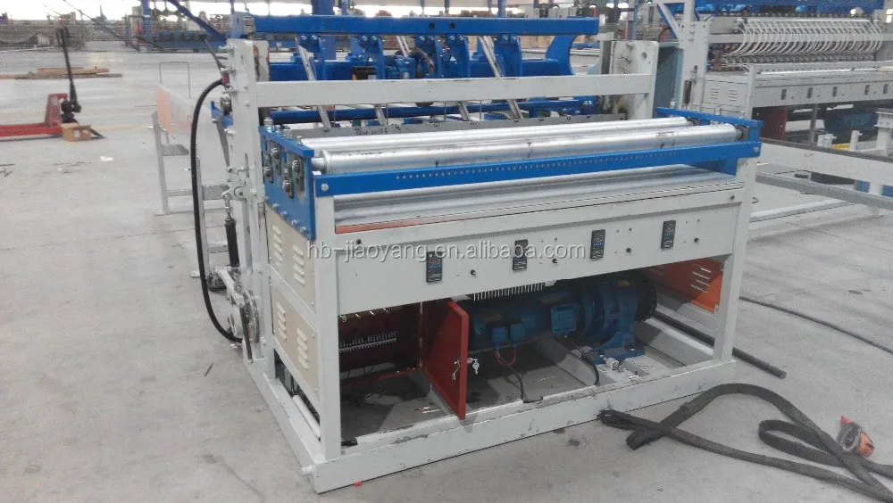 Rabbit cages mesh galvanized wire welding machine provided automatic engine repair machine PLC control system 2 - 3.5 mm 