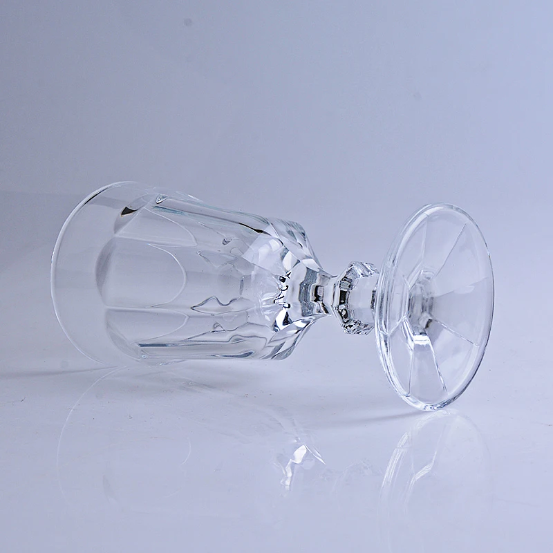 Резной бокал для вина absinthe