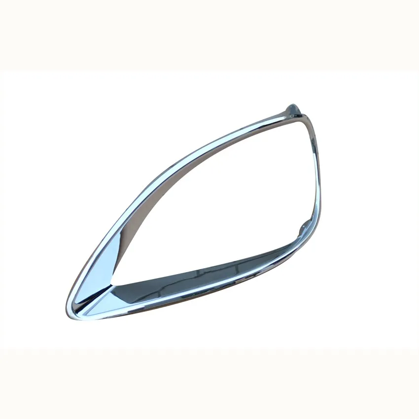 FREIGHTLINER COLUMBIA HEADLAMP FRAME