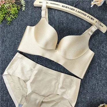 Deep V New Bra Panti Photo 2021 European Style Fancy Sexy Sexy Underwear Others Cup Nylon/spandex,nylon / Cotton Plain Dyed