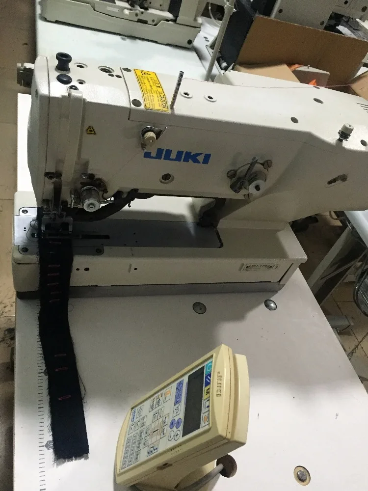 JUK I 1790 industrial computerized straight button hole sewing machine in used condition