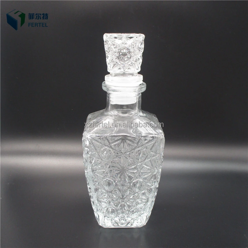 
250ML 500ML 750ML Glass liquor bottle for vodka whisky with glass lid 