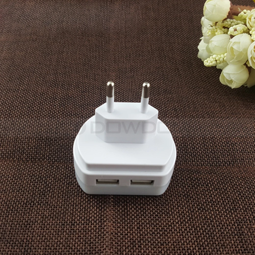 110V-240V Dual USB Night Light Automatic Dusk to Dawn Sensor Charger Lamp