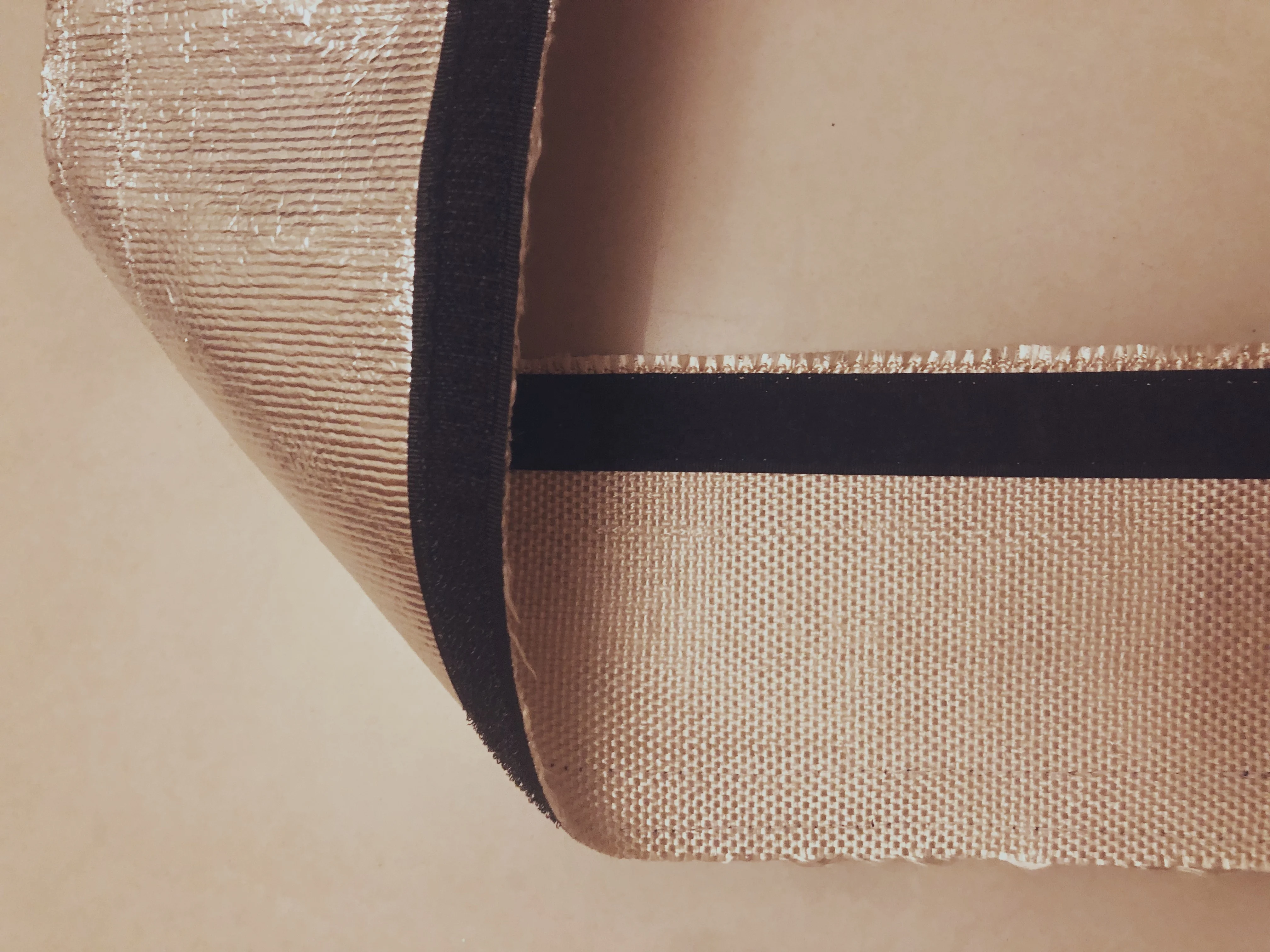 Aluminium Foil Coated Fiberglass Heat Insulation Reflect Sleeve/Cover for Automotive Using with Magic Stickers